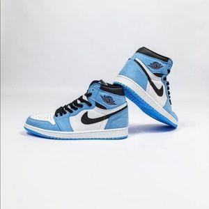 Meet your Posher, Charlotte